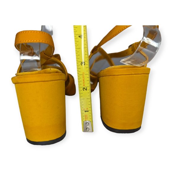 Mootsie Tootsie Mustard Love Ya Fabric Block Heel Size 8 - Picture 6 of 12